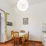 Apartment Nueva Mala